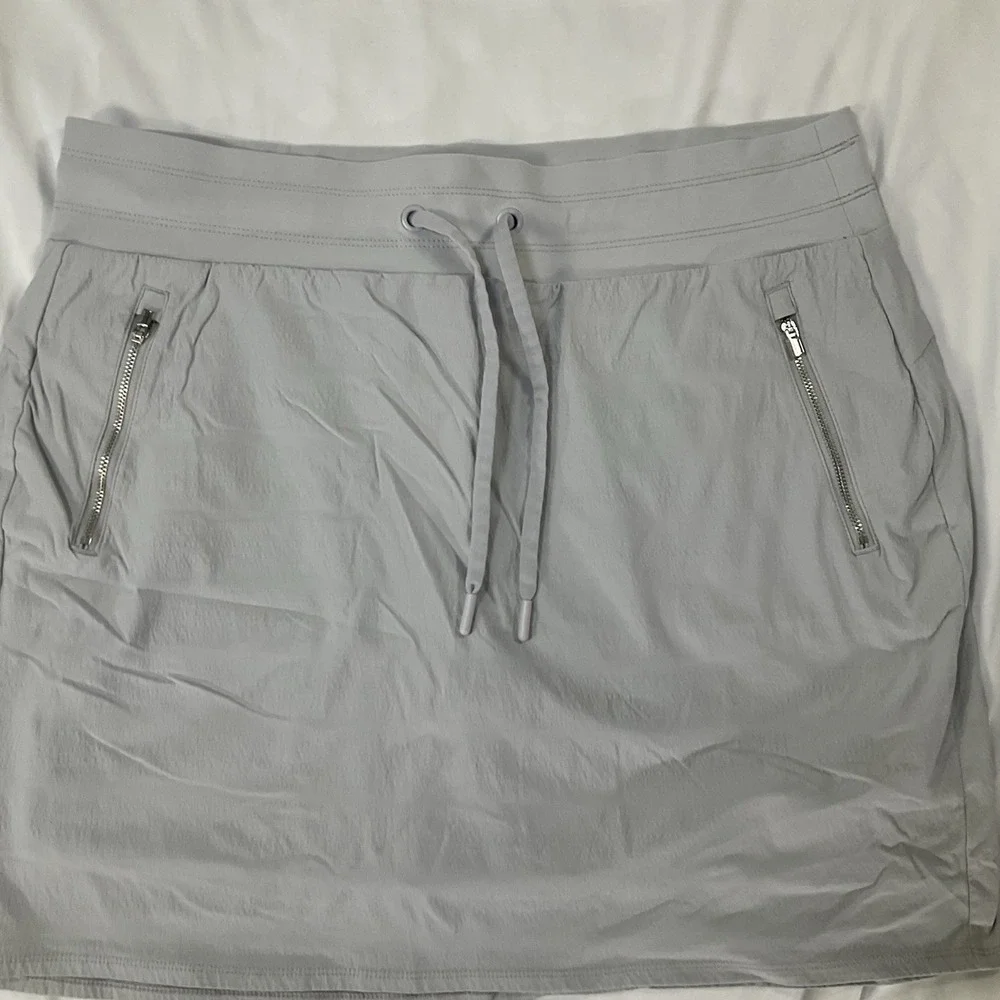 Athleta Trekkie North Skort Nylon Stretch Tennis Golf Athleisure Gray Sz 14T 440